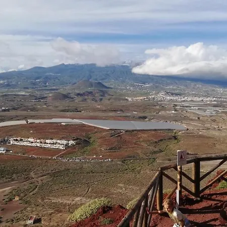 Apto Isa: Amplio Y Acogedor Apto De 75m Con Terraza, Aire Acondicionado Y Parking Gratuito * Los Abrigos